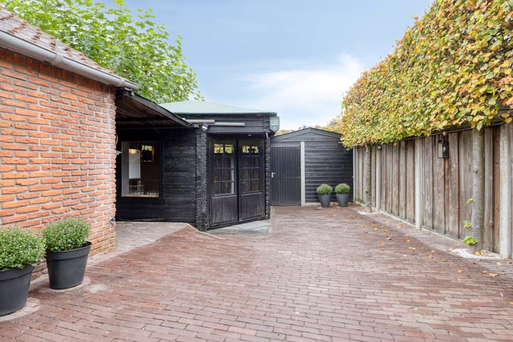 Foto 25 van Mr. Treubstraat 3