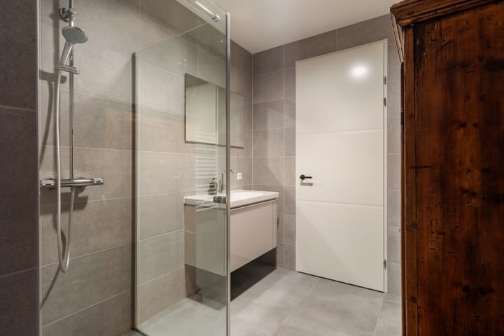 Foto 25 van Baan 46-D