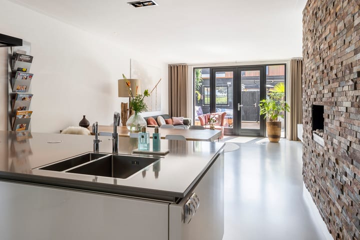 Photo 3 of Jan van der Horststraat 68