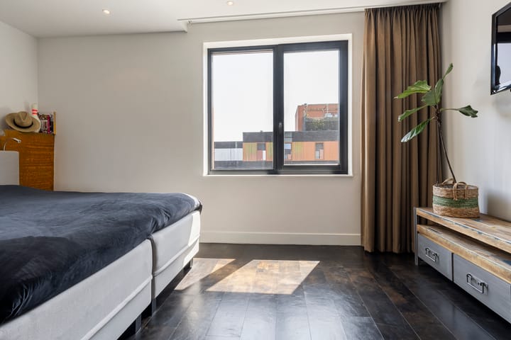 Photo 42 of Jan van der Horststraat 68