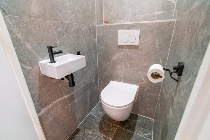 Photo 9 of Roland Holstlaan 914