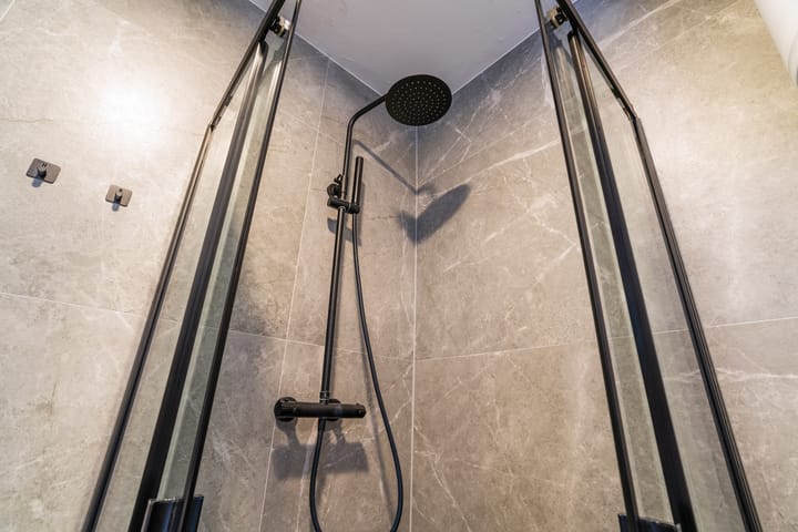 Photo 22 of Roland Holstlaan 914