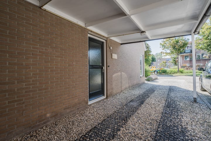 Photo 34 of Beemd 33