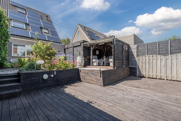 Photo 38 of Beemd 33