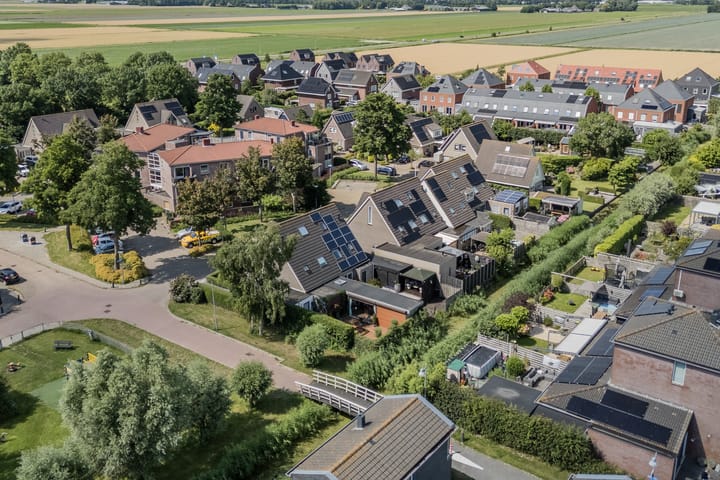 Photo 43 of Beemd 33