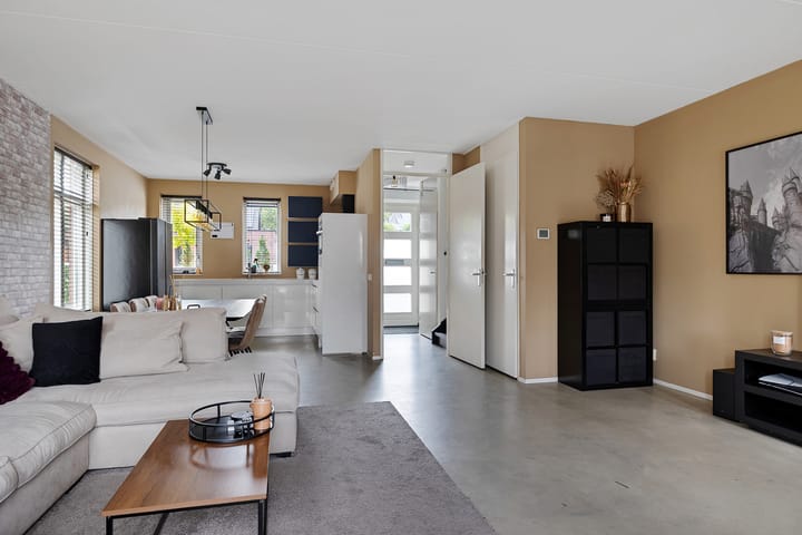 Photo 13 of Hondsrooswal 13