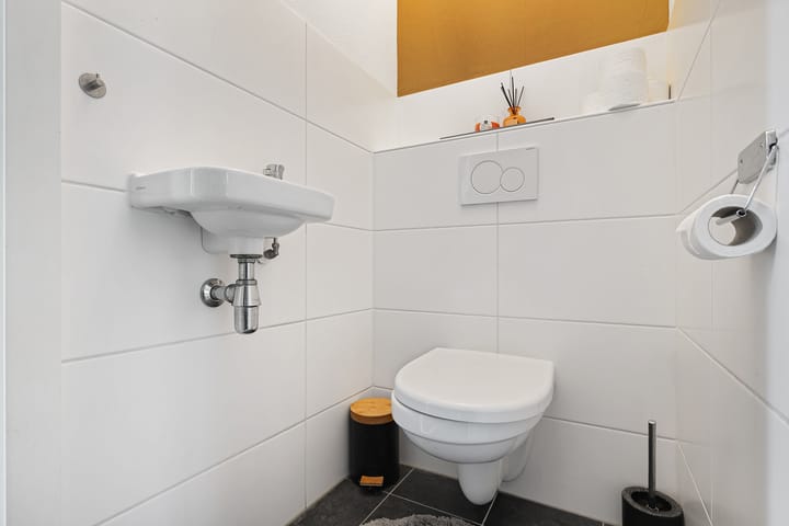 Photo 14 of Hondsrooswal 13