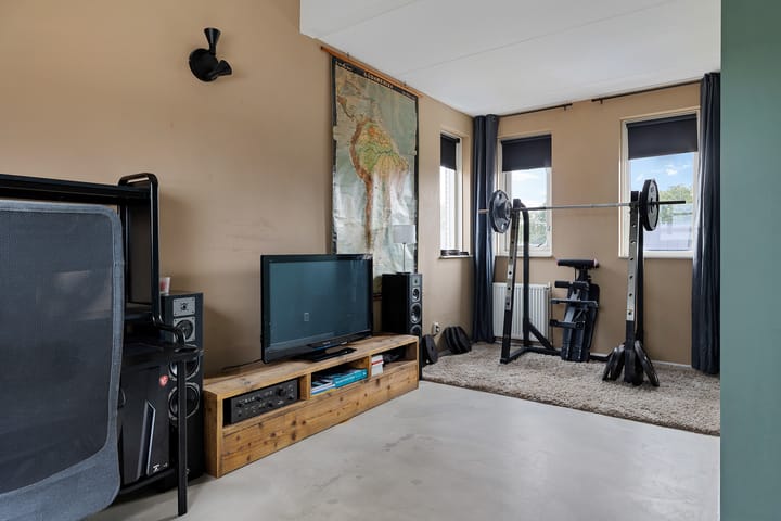 Photo 27 of Hondsrooswal 13