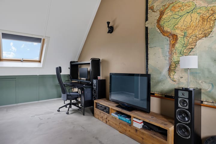 Photo 28 of Hondsrooswal 13