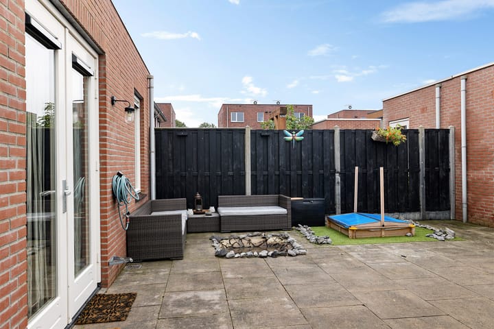 Photo 30 of Hondsrooswal 13