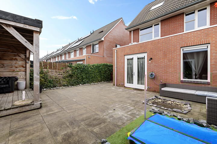 Photo 32 of Hondsrooswal 13