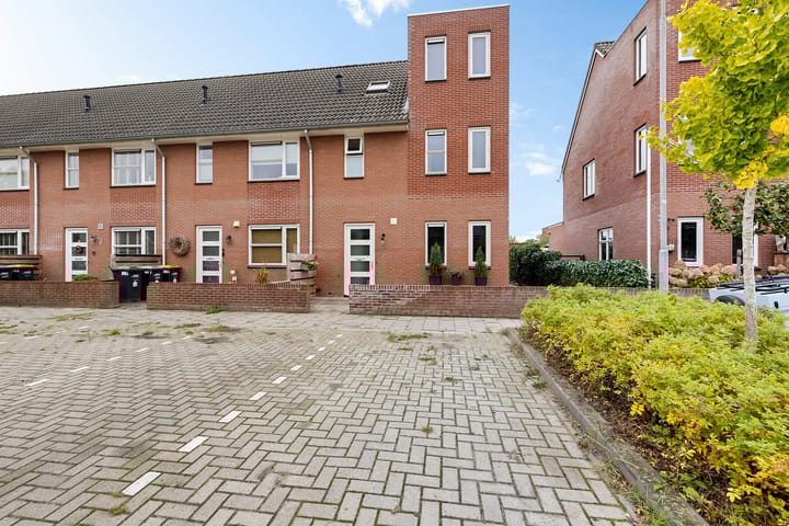 Photo 36 of Hondsrooswal 13