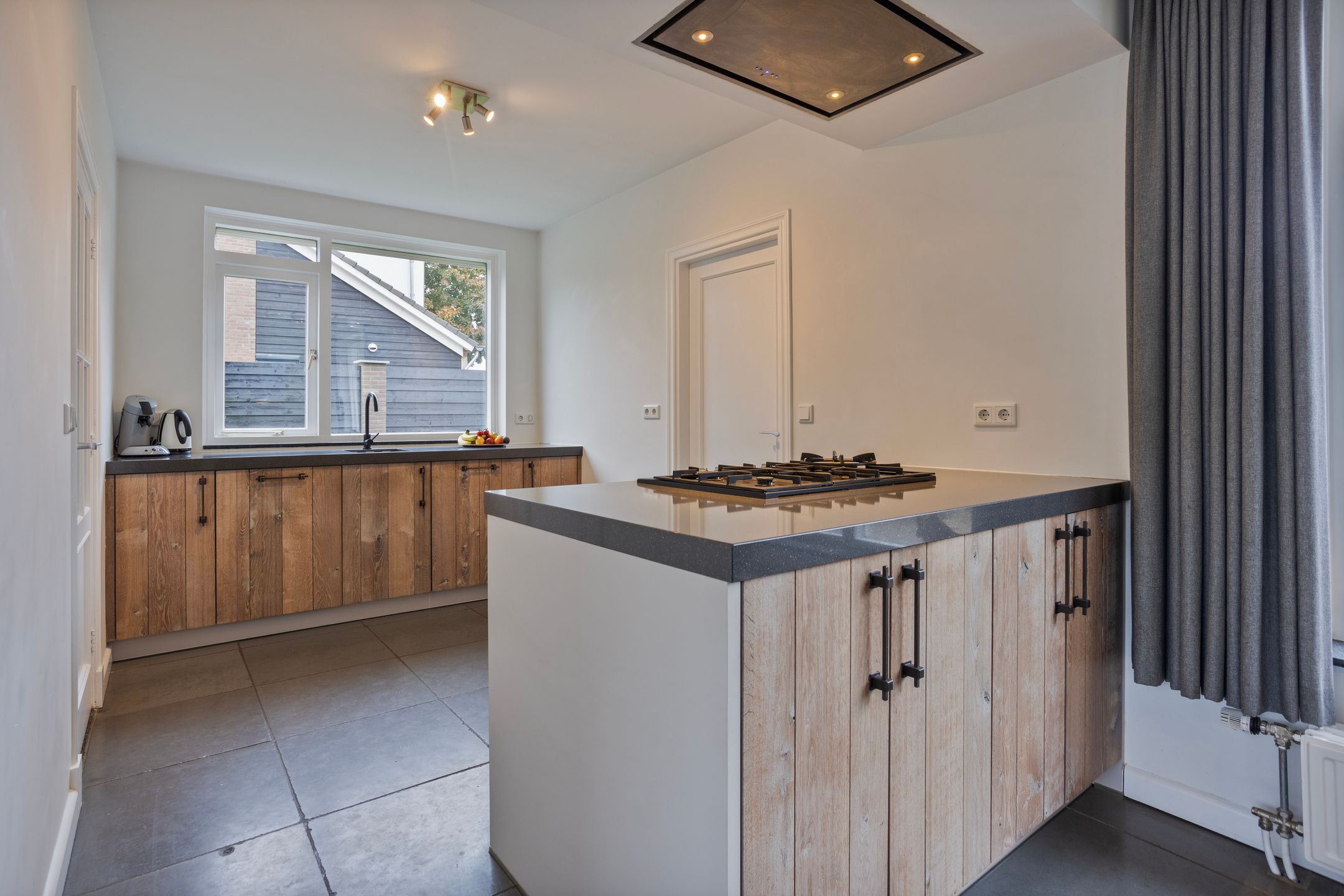 Foto 3 van Hertog Janstraat 28