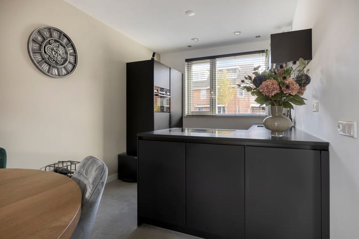 Photo 3 of Heibloem 19