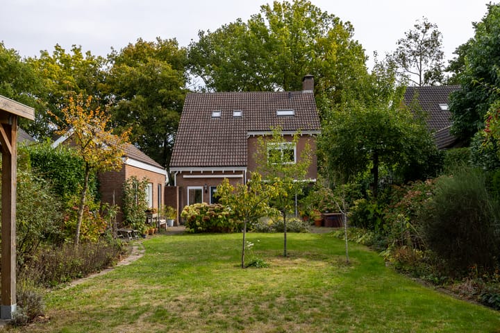 Foto 2 van Deutersestraat 3