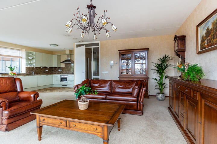 Foto 7 van Grote Woerdlaan 8-B