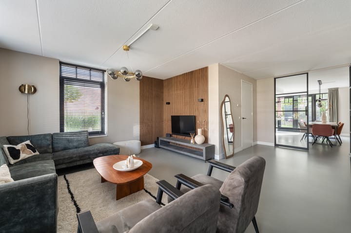 Photo 15 of Darwinhage 27