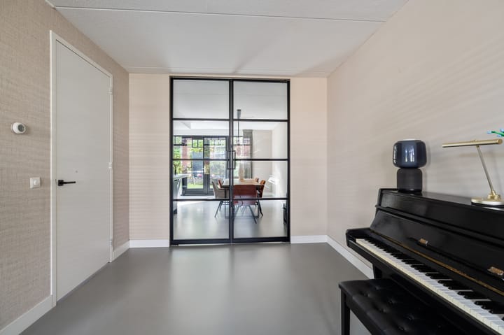 Photo 16 of Darwinhage 27