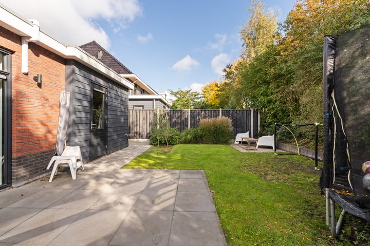 Photo 22 of Darwinhage 27