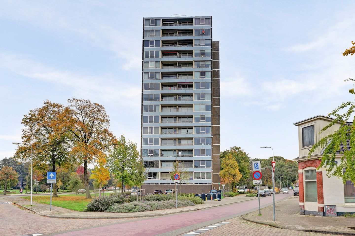 Photo 4 of Heutinkstraat 145