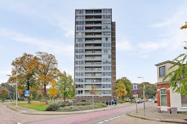 Photo 4 of Heutinkstraat 145