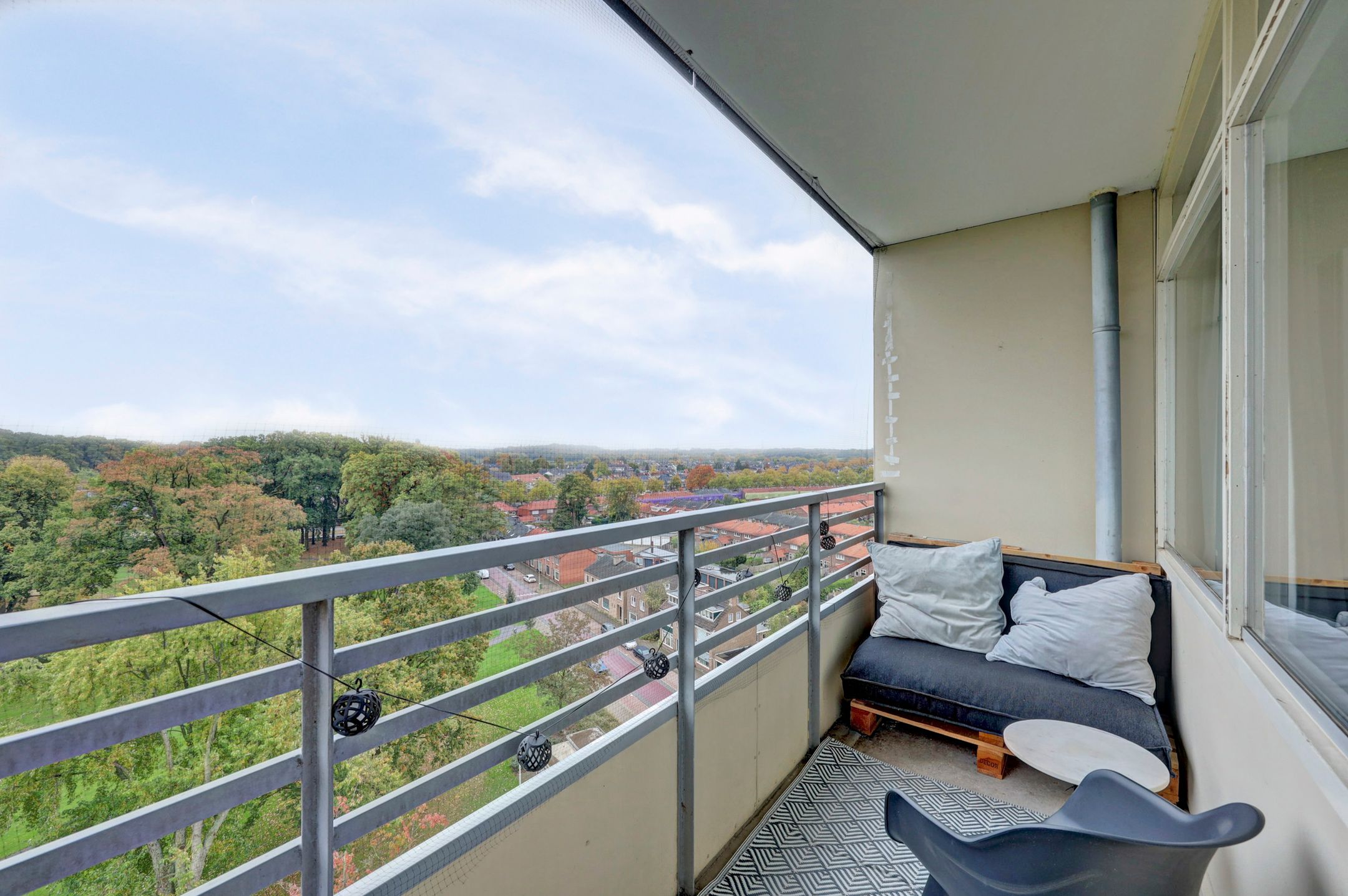 Photo 21 of Heutinkstraat 145