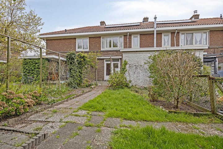 Foto 30 van Adrianalaan 220