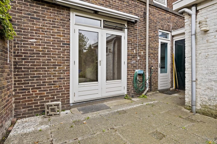 Foto 32 van Adrianalaan 220