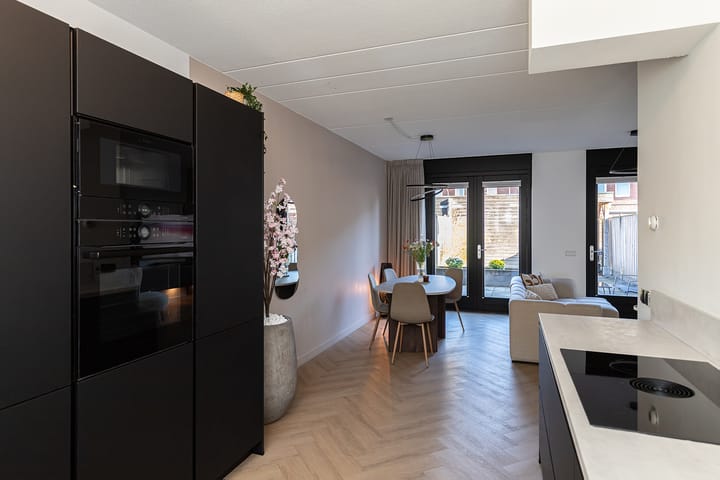 Foto 15 van Puccinistraat 6