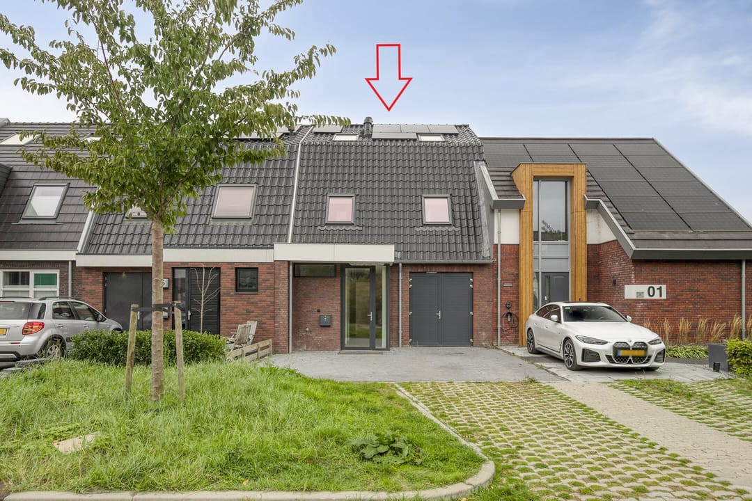 Foto 1 van Hoefsmid 3