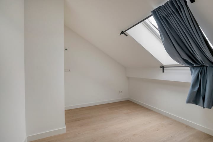 Photo 20 of Hoefsmid 3