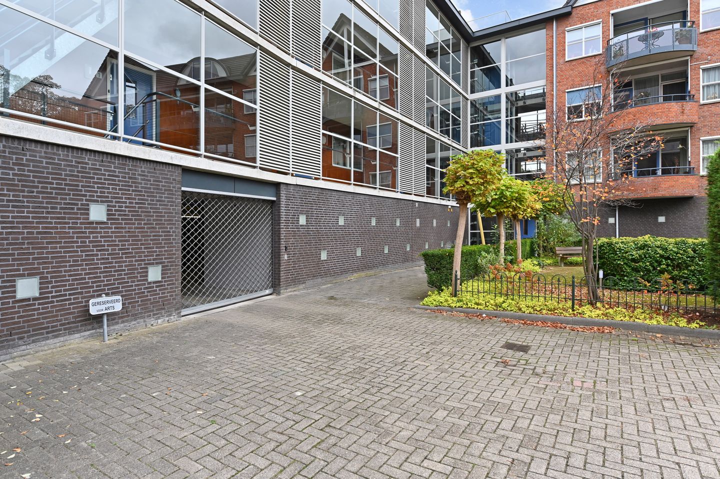 Photo 65 of Noordeindse Hof 23