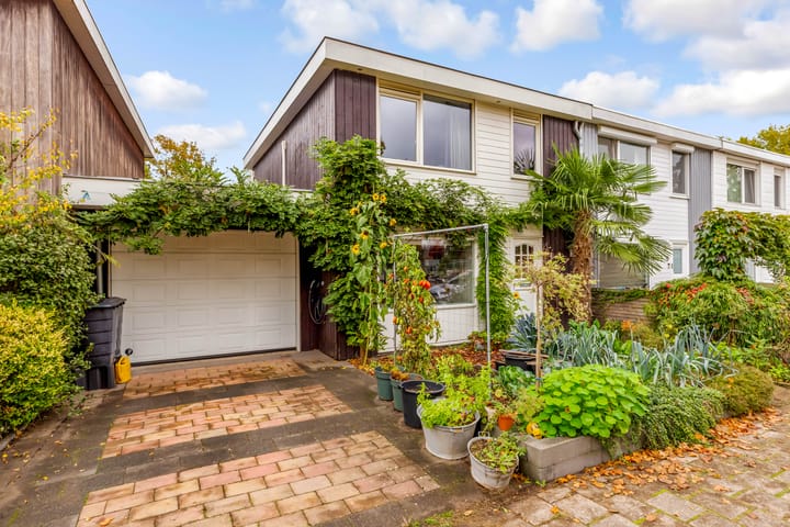 Photo 2 of Prof de Vrijerlaan 10