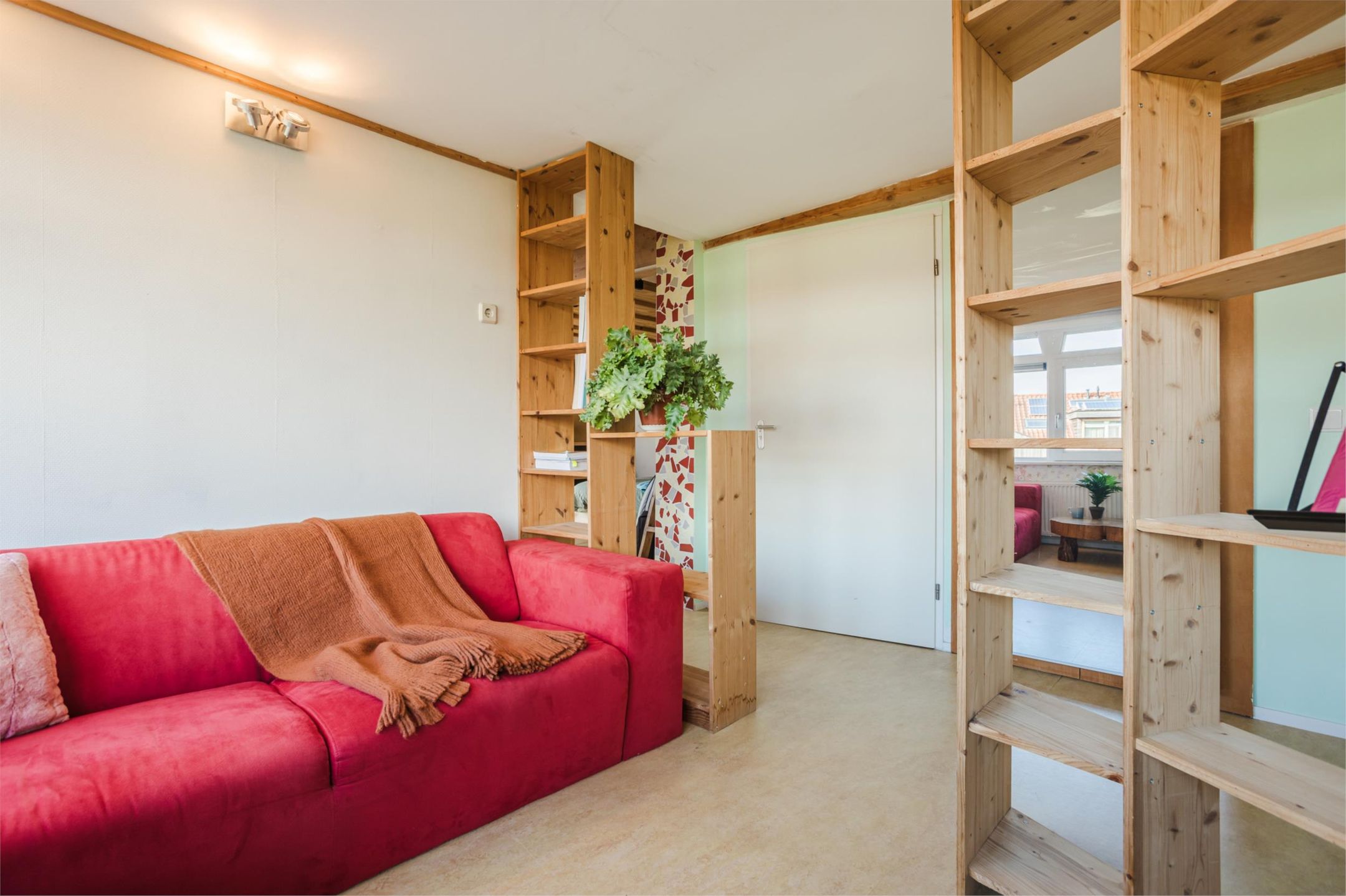 Photo 48 of Tiendschuurstraat 32