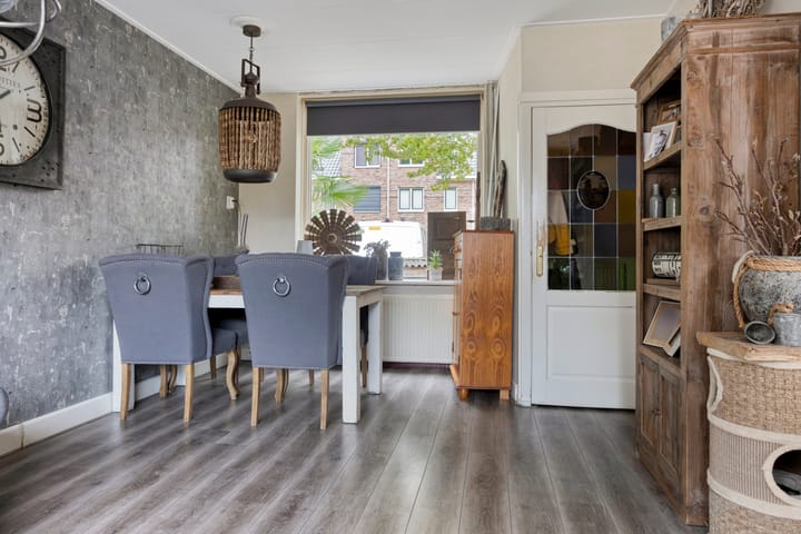 Foto 4 van Parallelweg 56