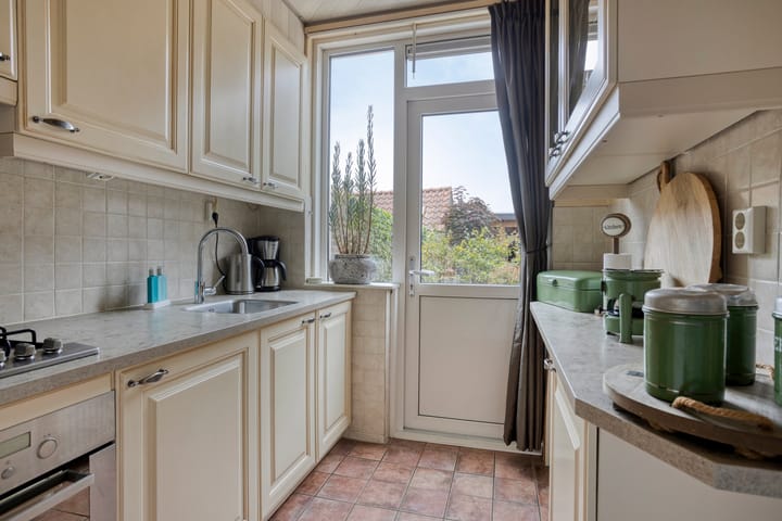 Foto 6 van Parallelweg 56