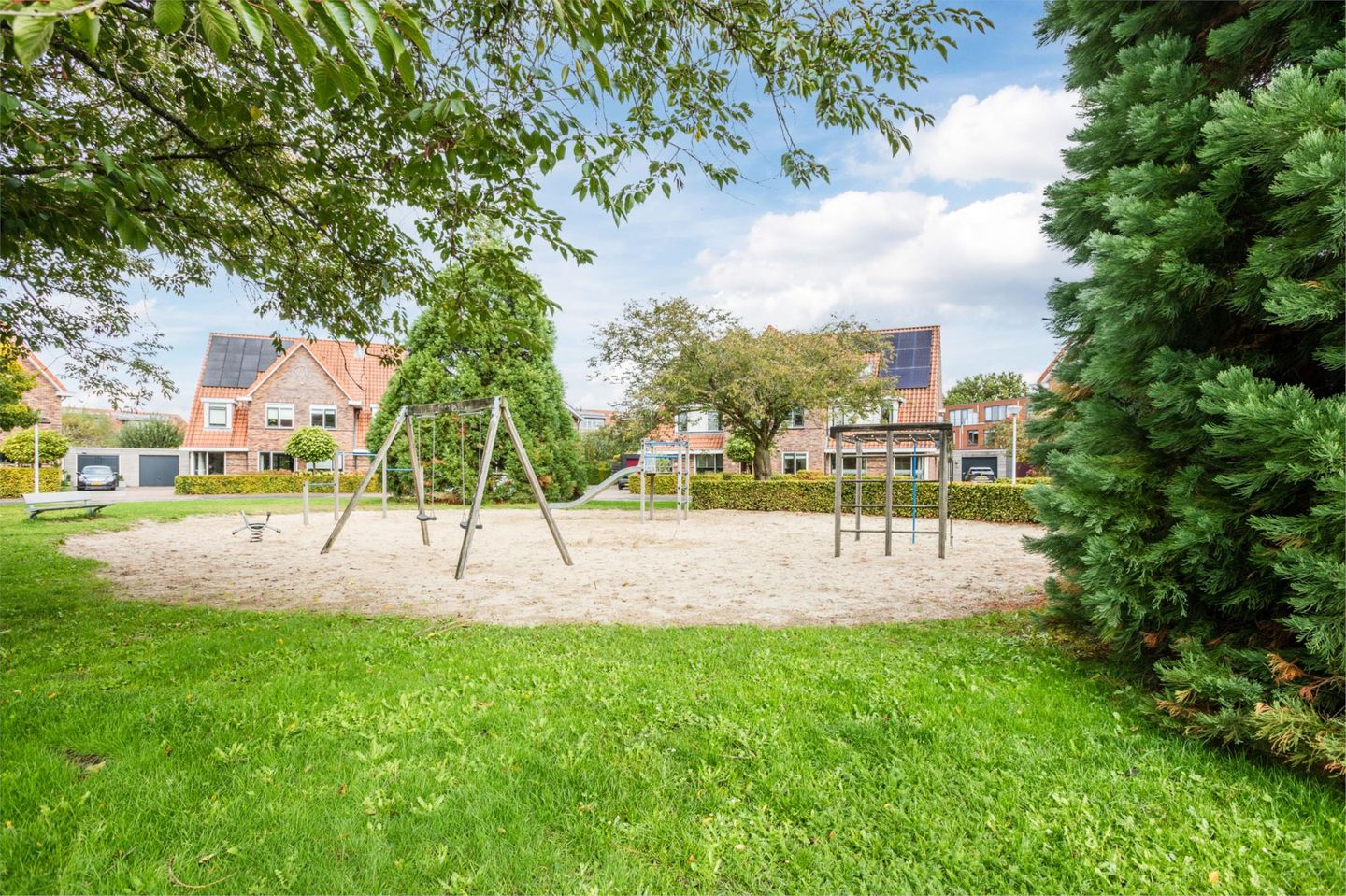 Photo 85 of Tiendschuurstraat 32