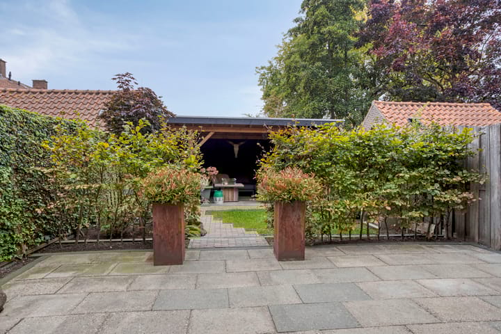 Foto 17 van Parallelweg 56