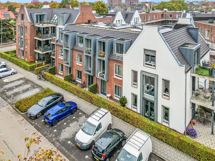 Photo 6 of Ds. Van de Woestijnehof 203