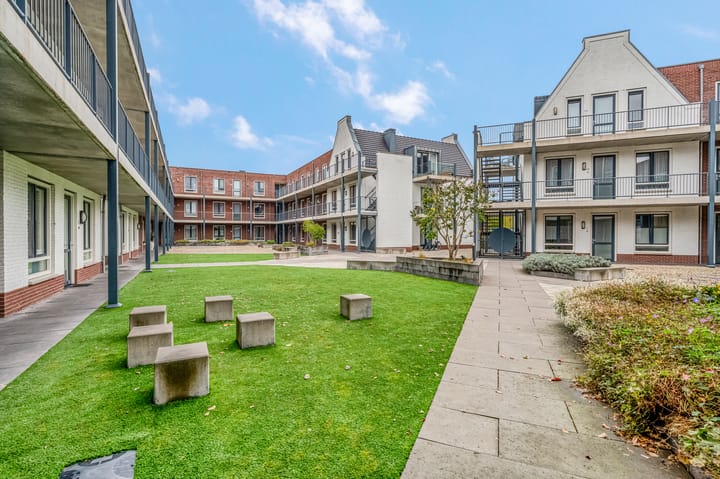 Photo 7 of Ds. Van de Woestijnehof 203