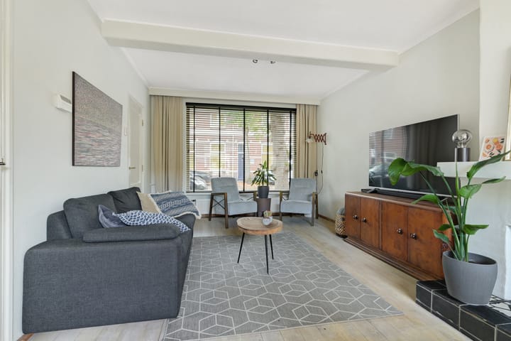 Photo 2 of Bavelselaan 21-B