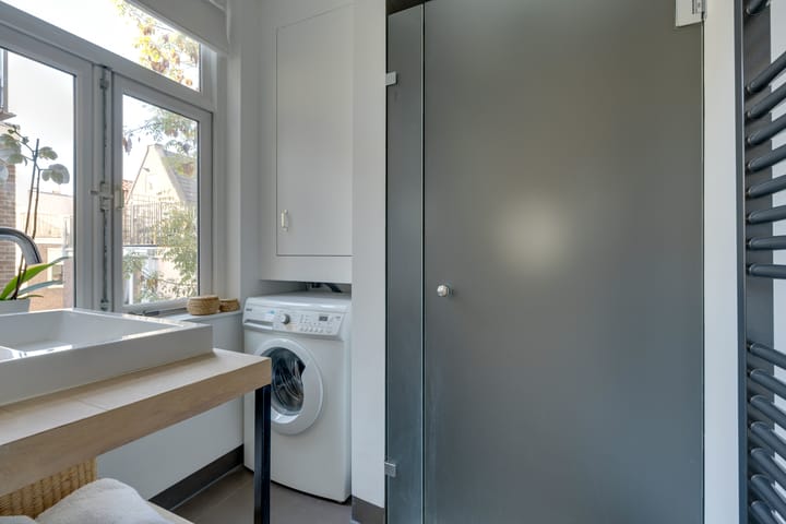 Photo 20 of Fokke Simonszstraat 25-3