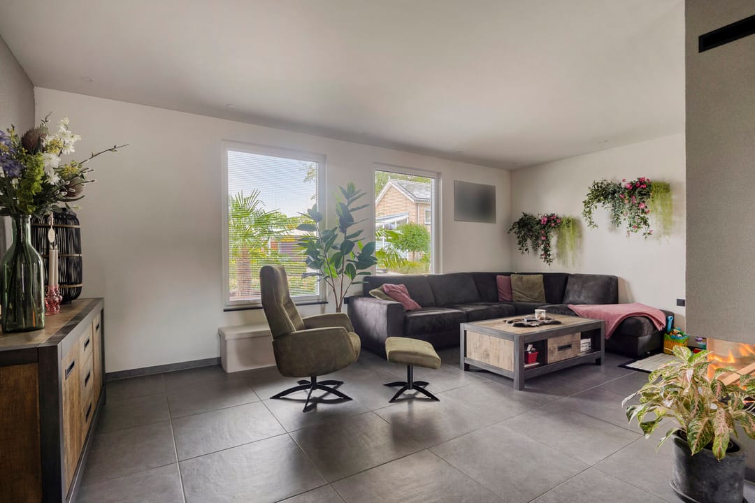 Photo 2 of Bredeweg 3