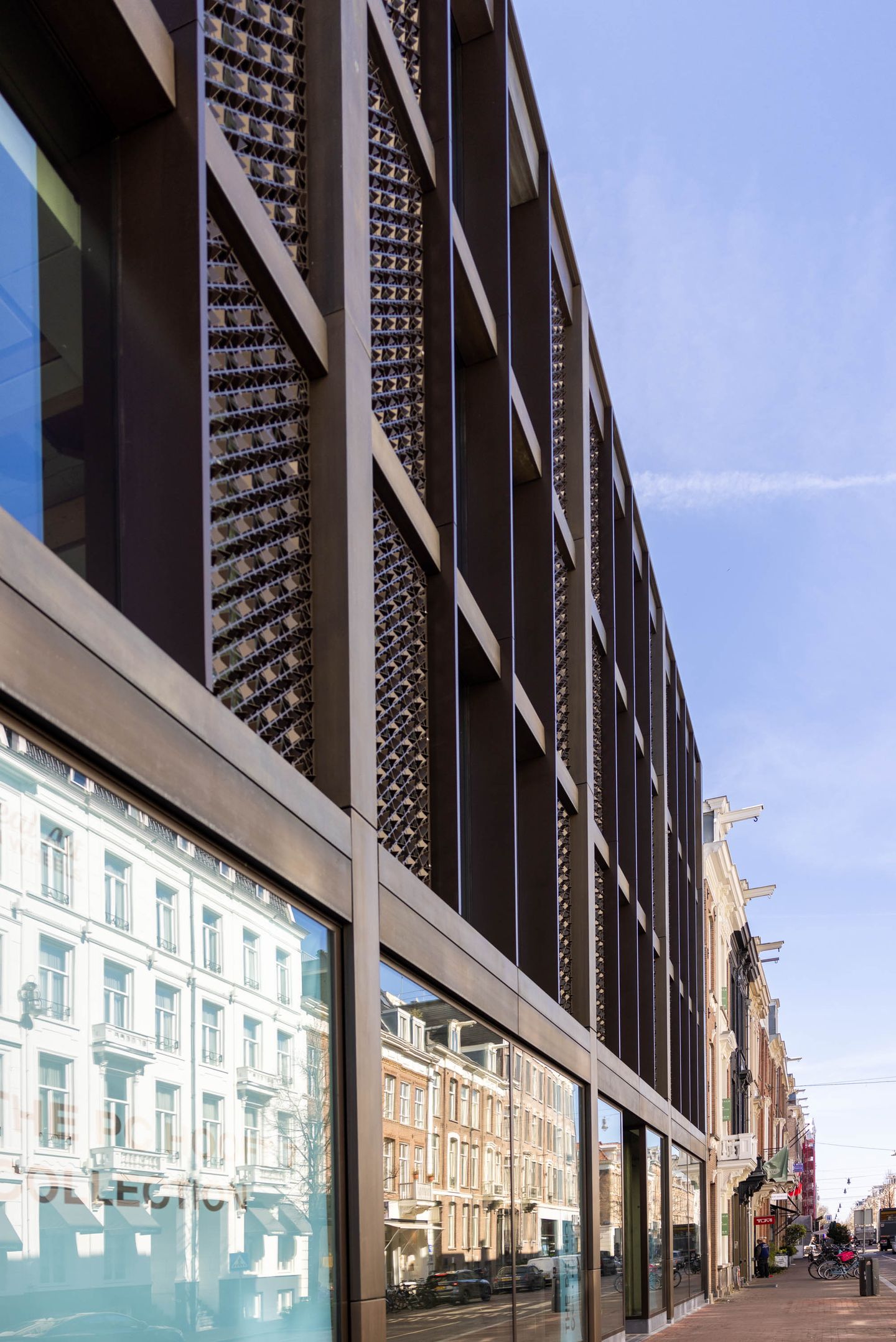 View photo 1 of Pieter Cornelisz. Hooftstraat 7