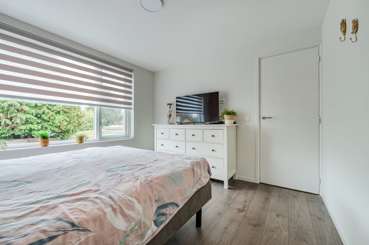 Photo 11 of Koningin Julianastraat 38