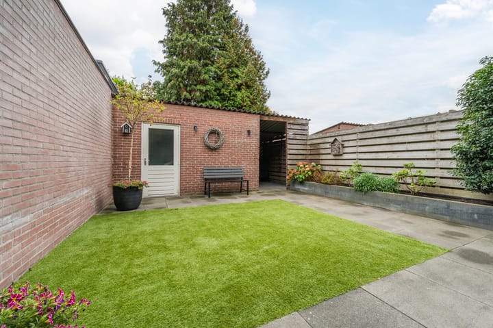 Photo 26 of Koningin Julianastraat 38