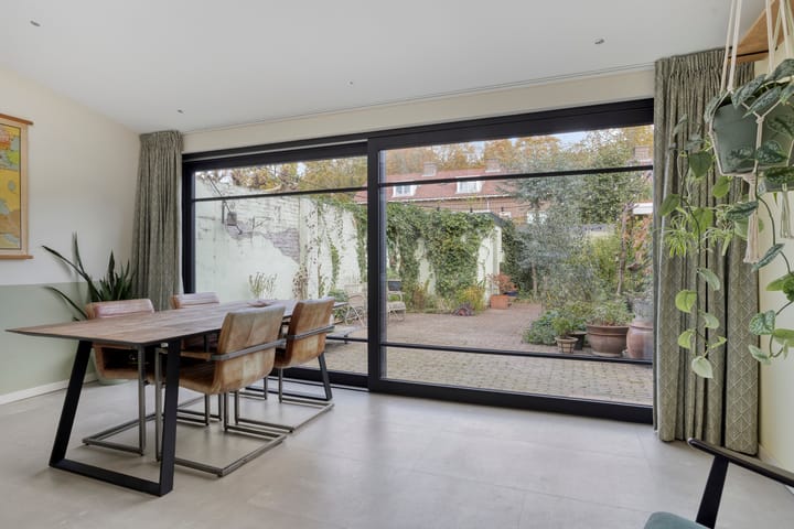 Foto 14 van Ooievaarstraat 16