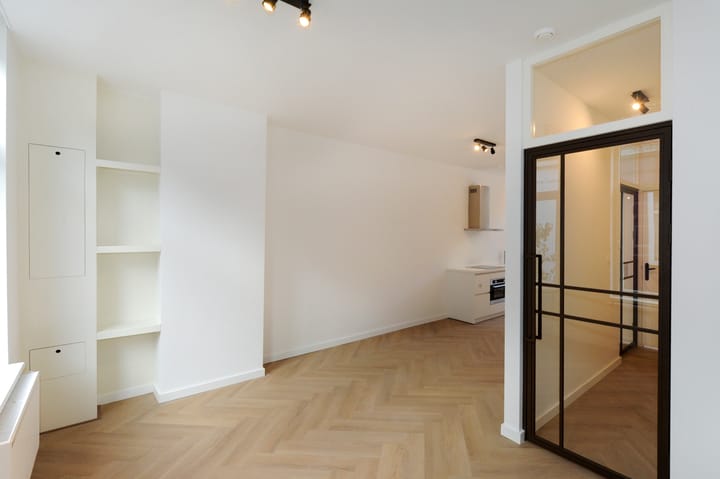 Foto 9 van Van Swindenstraat 39