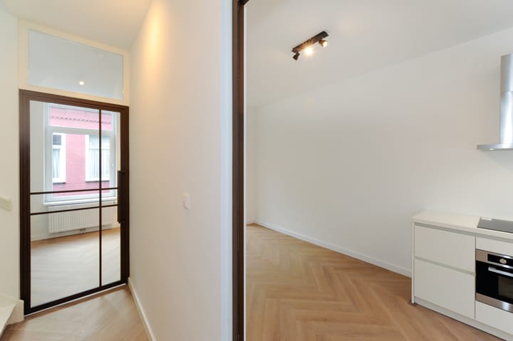 Foto 20 van Van Swindenstraat 39