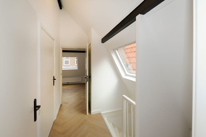 Foto 24 van Van Swindenstraat 39